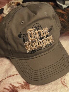 NEW True Religion Men's Charcoal Grey Baseball Cap with Gold Embroidered Logo